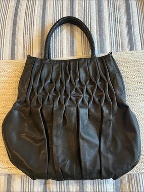 Mo&Co Black Pleated Leather Tote Bag for Women